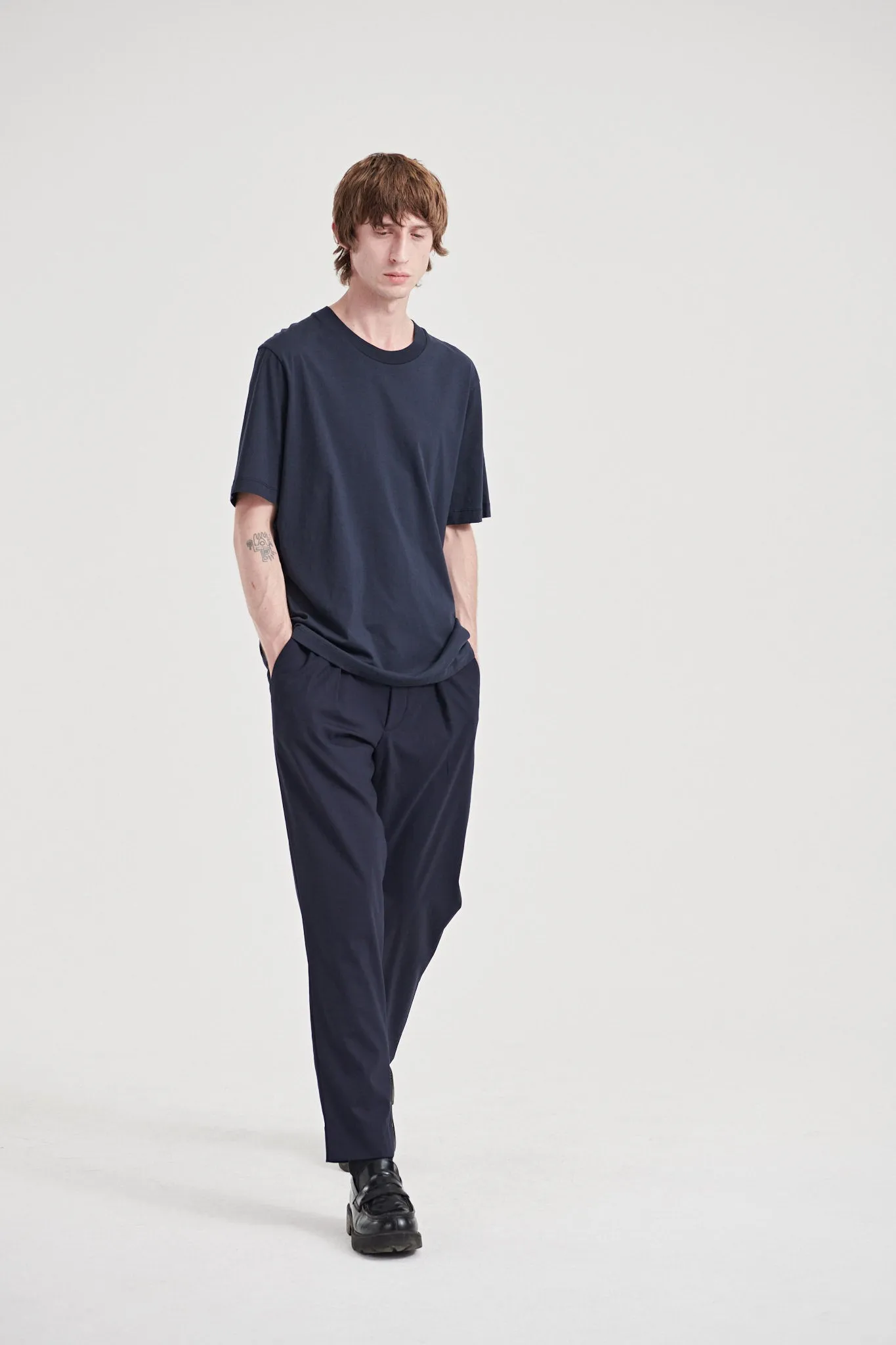 08 / Pleated Trousers Navy