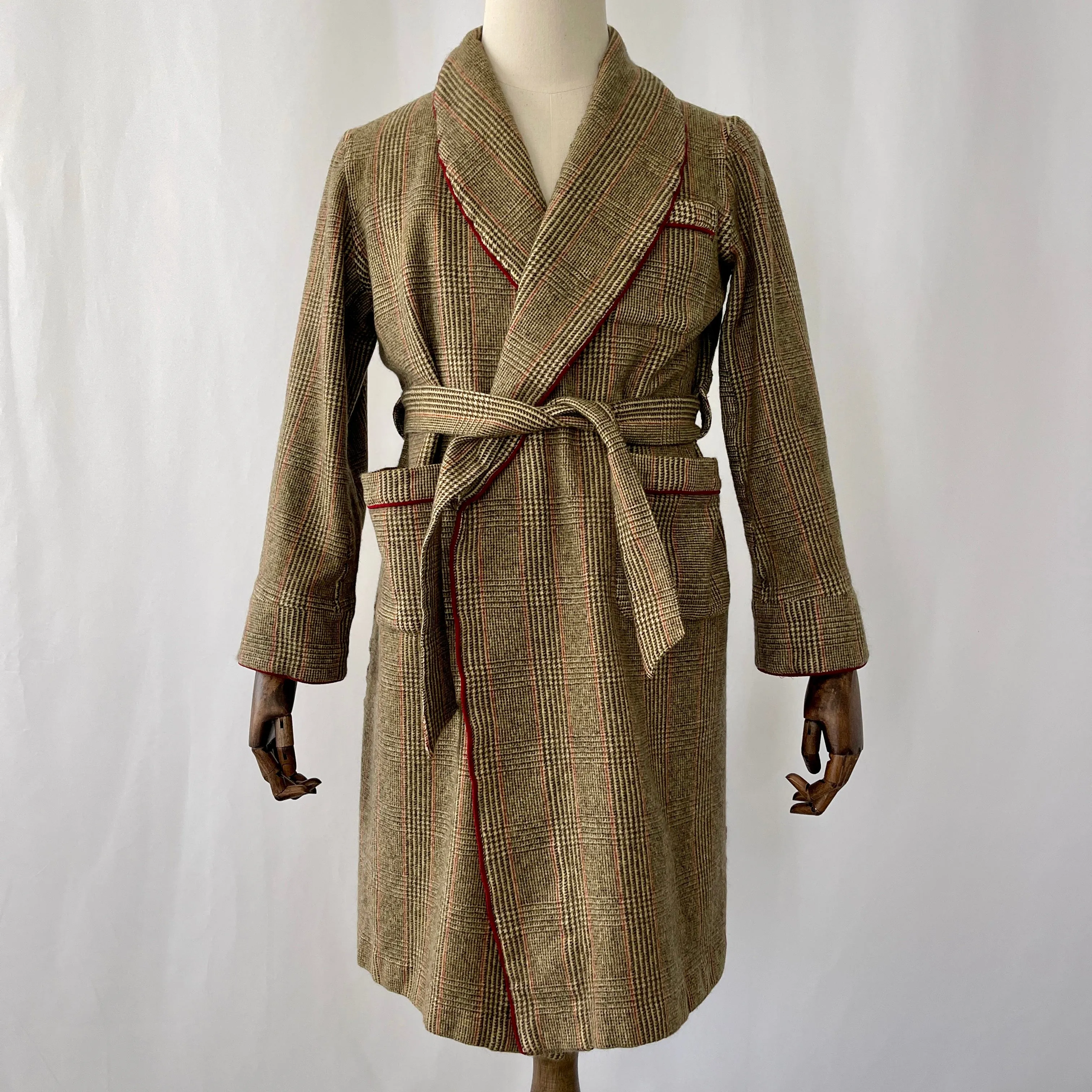 100% CASHMERE ROBE