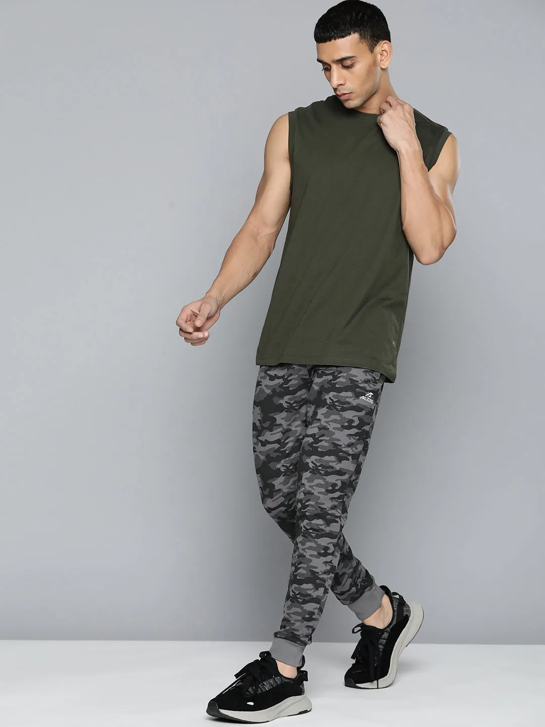 Alcis Men Grey & Black Camouflage Printed Joggers