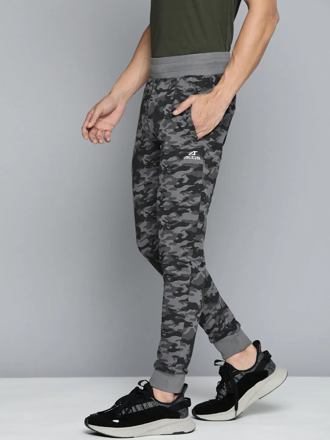 Alcis Men Grey & Black Camouflage Printed Joggers