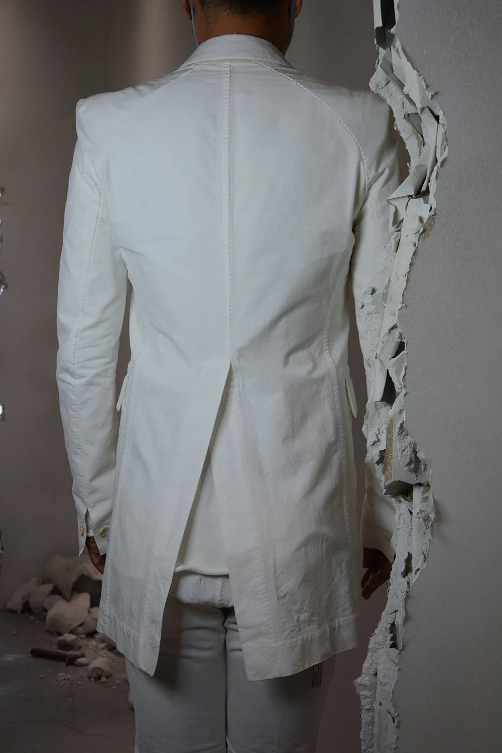 OBJECT DYED UNLINED, VISIBLE MELTLOCK, ELONGATED 2 BUTTON JACKET