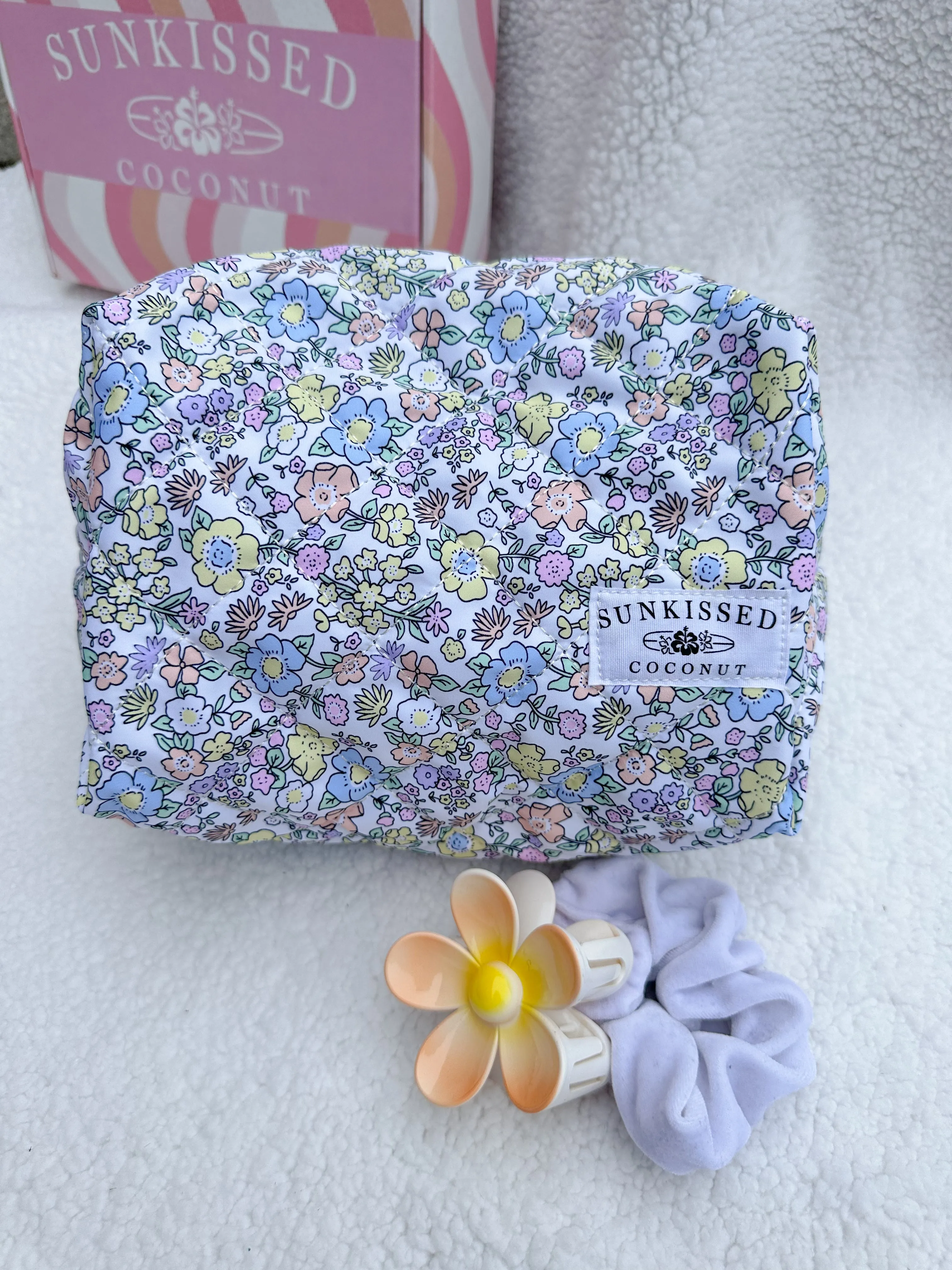 Pastel Flower Quilted Handmade Travel Bag