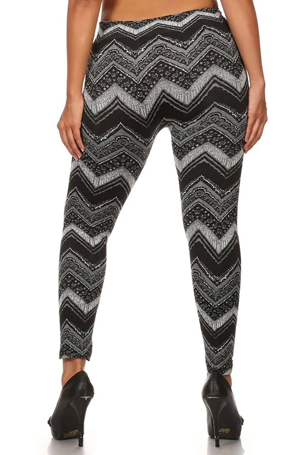 Plus Size Fleece Lined Chevron Striped Winter Leggings