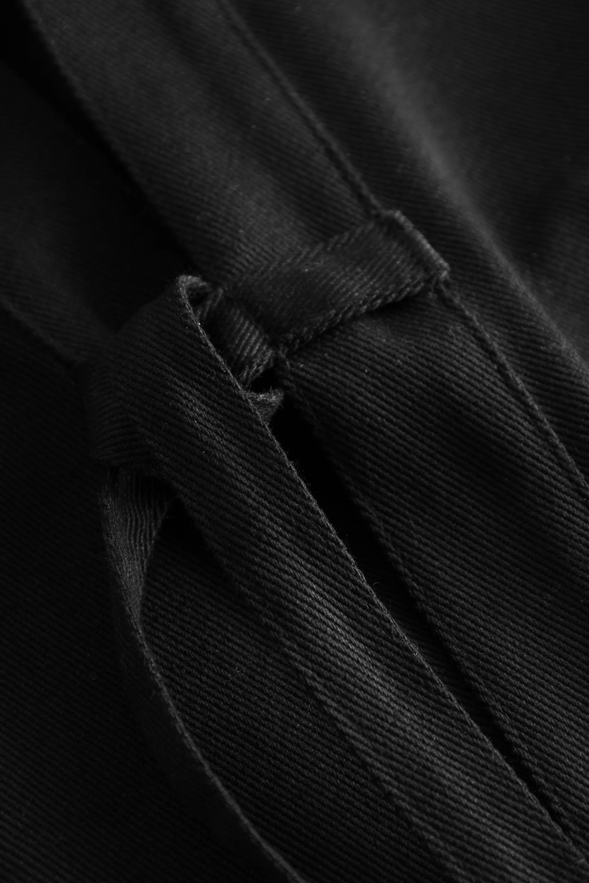 SIGMUND TEXTURED COTTON - BLACK