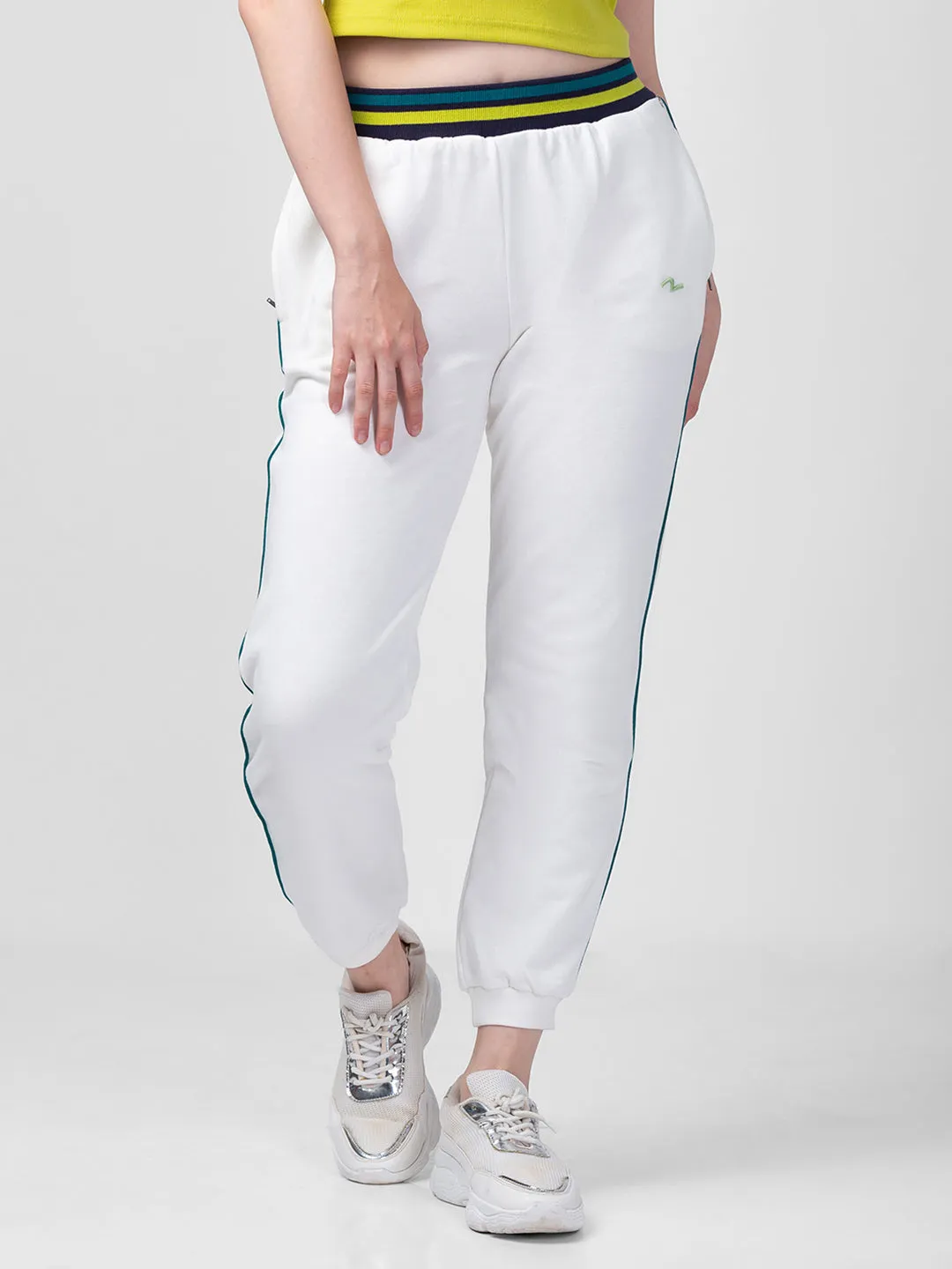 Spykar Women Off-White Cotton Regular Fit Joggers Trackpant