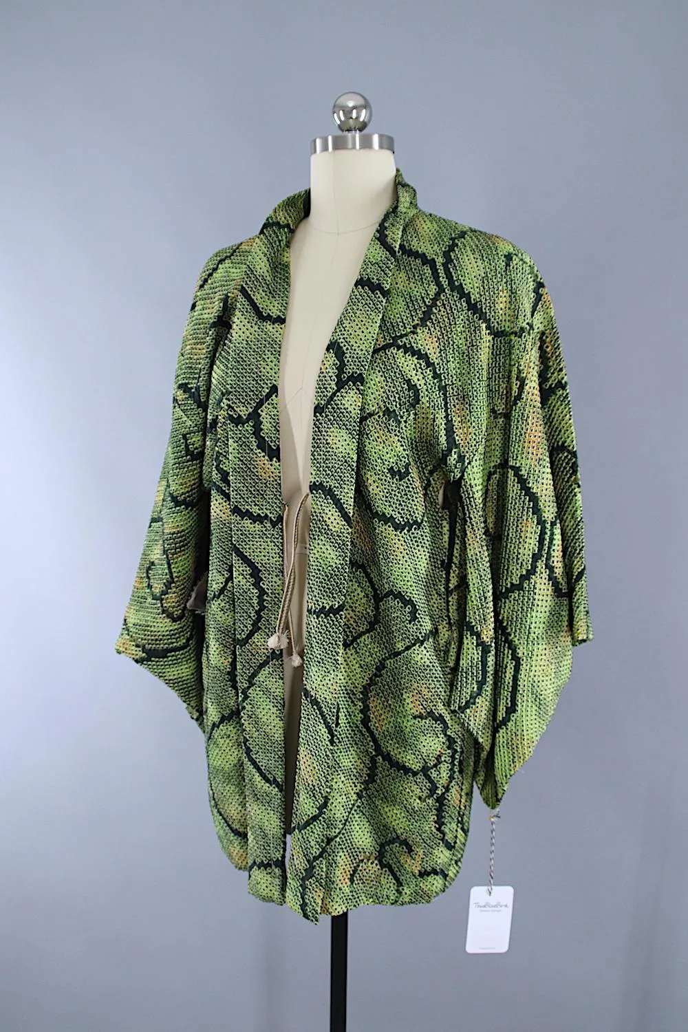 Vintage 1960s Silk Haori Kimono Jacket / Green & Black Shibori Dyed